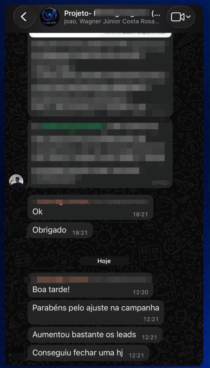 Conversa de cliente relatando fechamento de venda a partir de leads no CRM